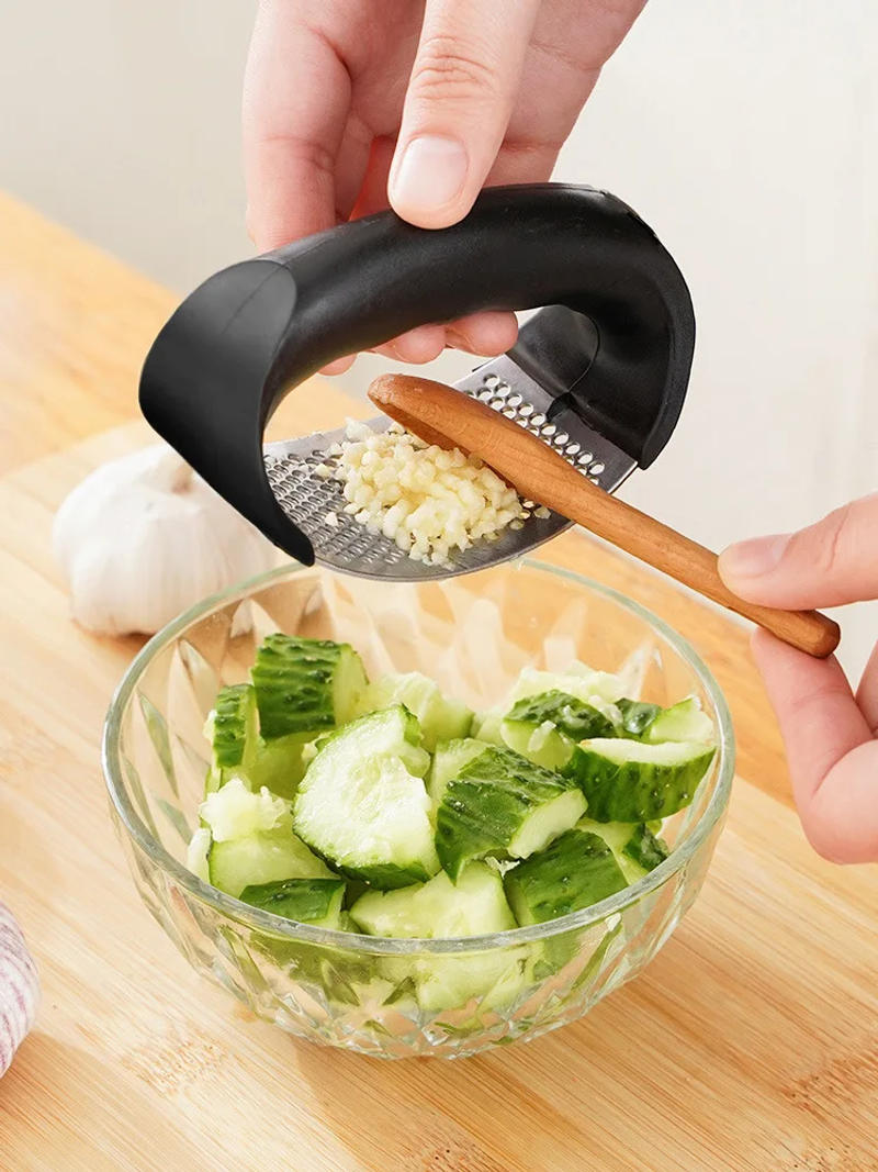 Description Picture 6 of itemStainless steel washable garlic press, thickened garlic clip, household garlic puree grinder, garlic mortar, kitchen tool.