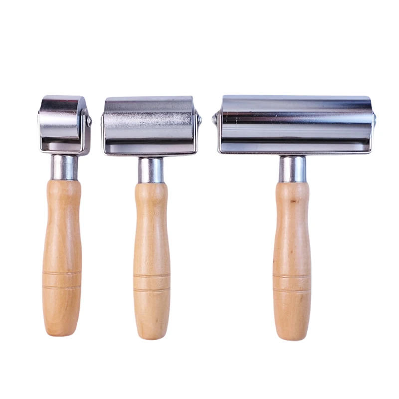 Description Picture 3 of item26/60/100mm Wood Handle Leather Roller Steel Iron Press Edge Roller Edge Creaser Smoother Leathercraft Glue Laminating Tool