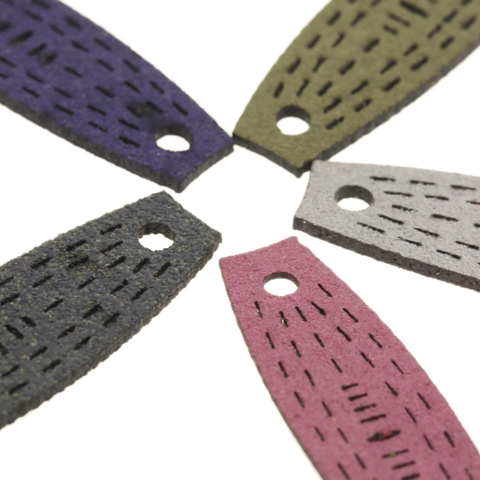 Description Picture 6 of item20/10/5 Pcs Hunting Catapult Microfiber Leather Bags Slingshot Leather Pocket Used For Shooting Fish Slingshot 50mmX15mmX8mm