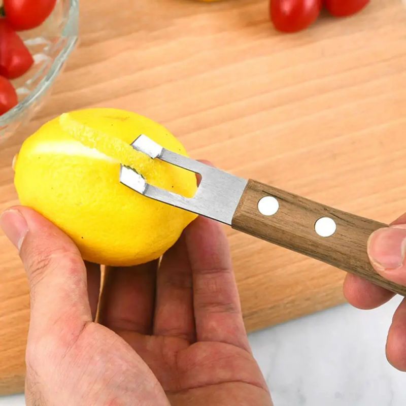 Description Picture 2 of itemFruit Peeler  Great Simple Operation Food Peeler  Portable Fruit Grater