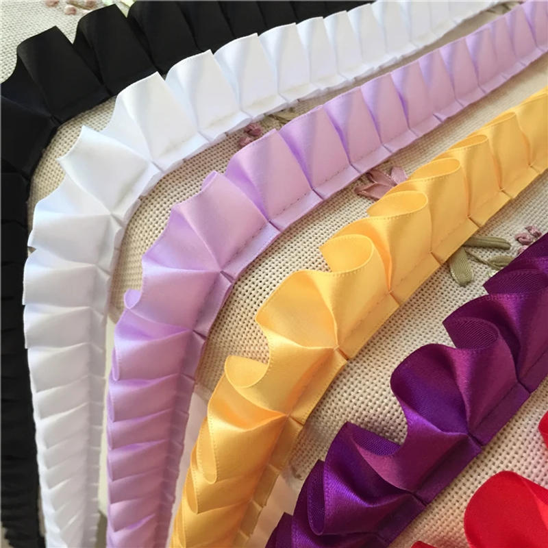 Description Picture 4 of item10Yard/Lot Colors 2.5CM Wide Lace Trim Ribbon Fold Webbing Doll Dress Sleeve Neckline DIY Garment Accessories