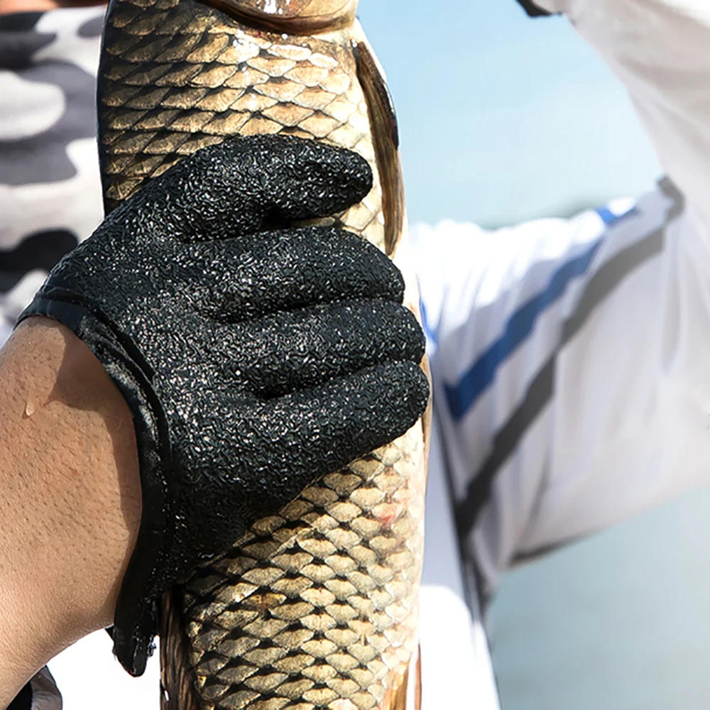 Description Picture 3 of itemFishing Gloves Full Finger Waterproof Catch Fish Anti-slip Cut Durabl Knit Work Cutproof Glove Carp Outdoor Protect Hand Apparel