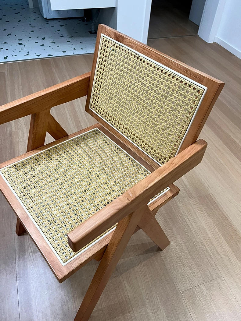 Description Picture 5 of itemModern Leisure Dining Chairs for B&B Backrests Breathable Chairs Whith Armrests Simple Rattan Design Dining Chair for Restaurant