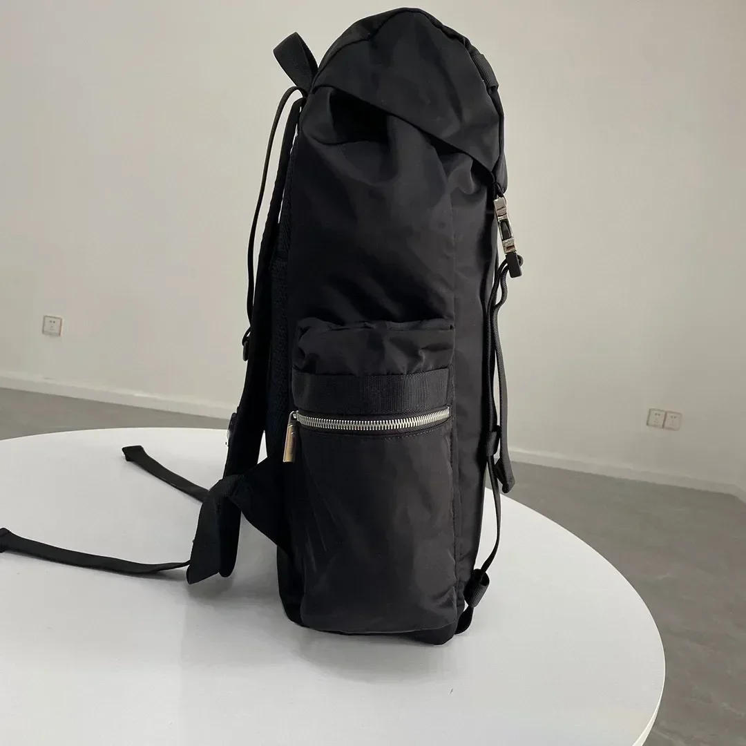 Description Picture 3 of itemLemon Ultra Light Large Capacity 14L/25L Backpack Parachute Waterproof Mommy Yoga Bag Travel Hiking Wunderlust Sports Backpack