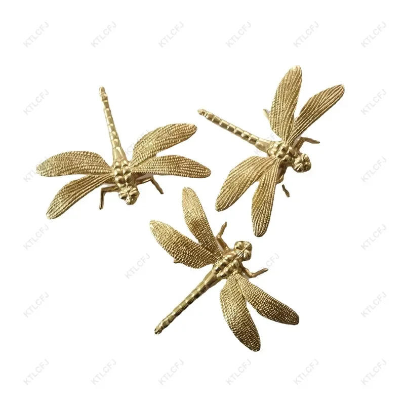 Description Picture 3 of itemCreative Brass Insect Shaped Handle Furniture Drawer Wardrobe Cabinet Handle Background Wall Decoration Pure Copper Handle