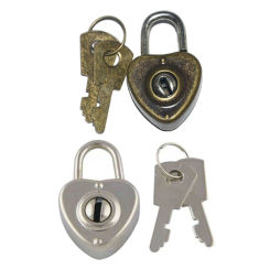 New Mini Padlock Vintage Heart Lock With Key Alloy Wishs Lock for Jewelry Box