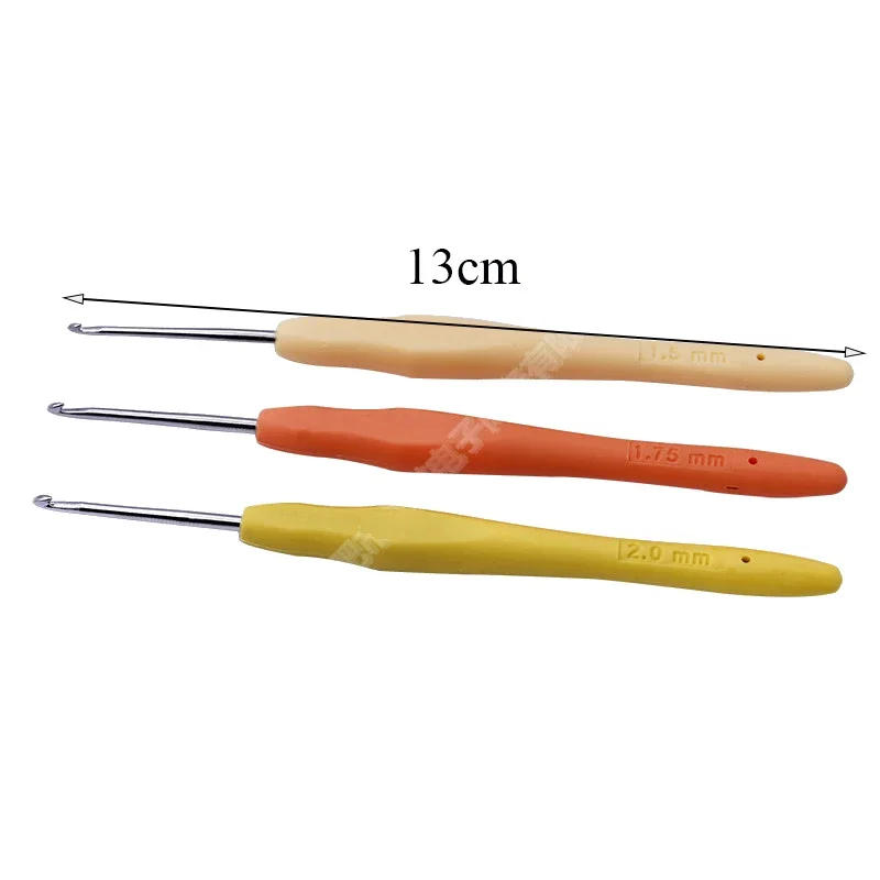 Description Picture 2 of item10PCS Knitting Needles 0.5-2.75mm Rubber Handle Crochet Hooks Yarn Crochet Needle Weaving Crochet Hooks Set DIY Craft Tools