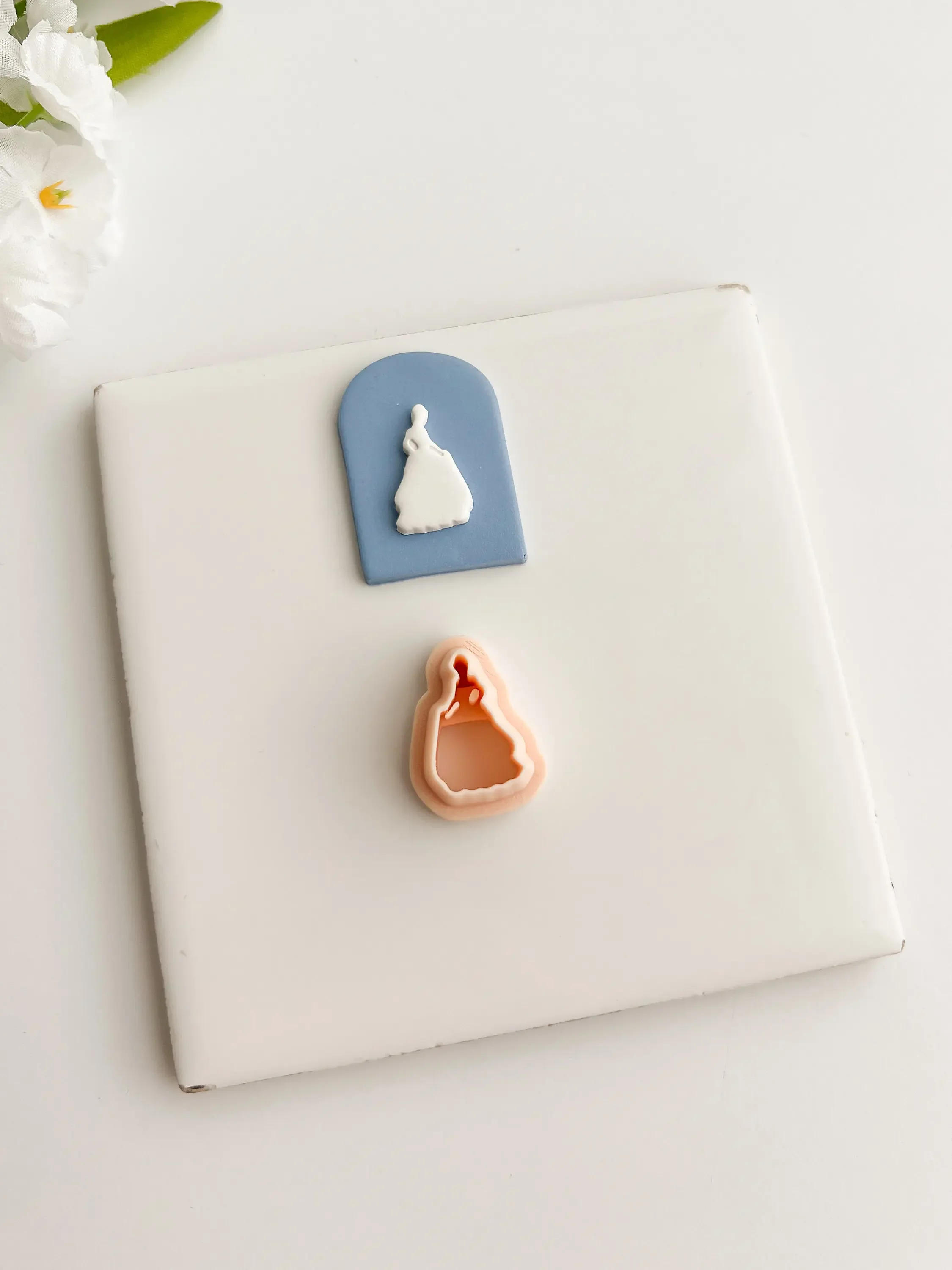 Description Picture 4 of itemPolymer Clay Earring Cutter DIY Princess Shoes Carriage Jewelry Pendant Clay Mold Soft Pottery Earrings Crafts Cutting Tools