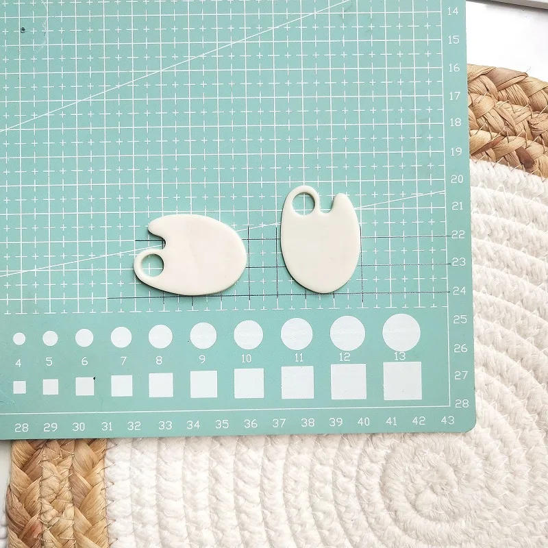 Description Picture 6 of itemMini Polymer Clay Earrings Polymer Clay Making Mold Oil Painting Board Pendant Jewelry Modeling Embossing Tool DIY Clay Cutter