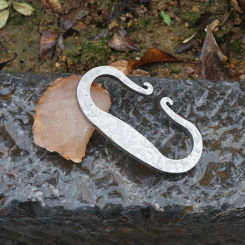 Light Weight Fire Sickle Outdoor Fire Absorber Moisture-proof High Carbon Steel Survival In The Wild Durable Make Fire Up Tools