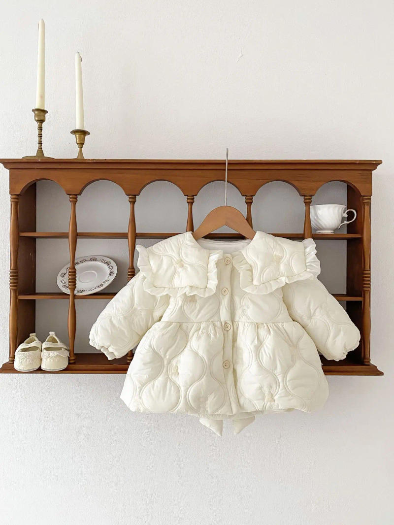 Description Picture 2 of item2025 Winter New Girl Long Sleeve Warm Coat Children Thick Cotton Padded Jacket Fashion Kids Girls Bow Large Lapel Coat Clothes