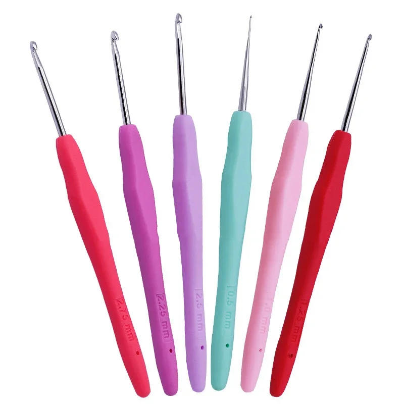 Description Picture 4 of item10PCS Knitting Needles 0.5-2.75mm Rubber Handle Crochet Hooks Yarn Crochet Needle Weaving Crochet Hooks Set DIY Craft Tools
