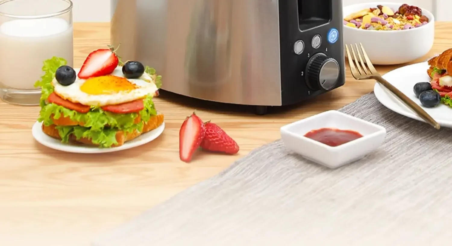 Description Picture 6 of item220V Tenfly Stainless Steel Toaster - The Ultimate Breakfast Maker for the Entire Family Get Your Mornings Started