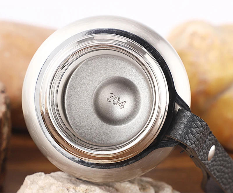 Description Picture 2 of item304 Stainless Steel Thermos Bottle Large Capacity Vacuum Flask Insulated Tumbler with Rope for Tea Drinks Cold and Hot Water