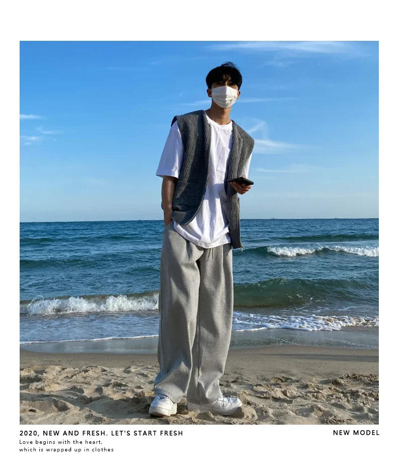 Description Picture 4 of itemLoose Mens Sweater Vest Autumn New Fashion Personality College Style Vest Zipper Knit Cardigan Coat for Men