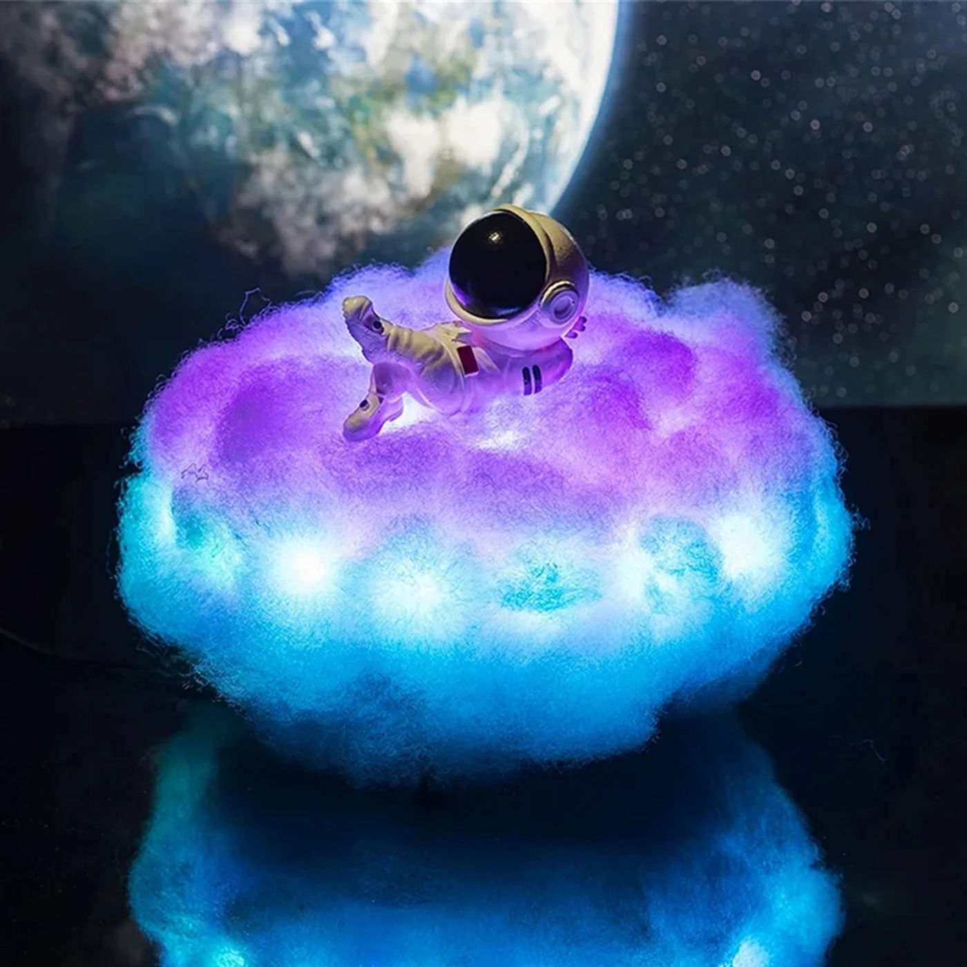 Description Picture 5 of itemSpecial LED Colorful Clouds Astronaut Lamp USB Rainbow Effect Night Light Kids Bedroom Night Lamp Creative Birthday Gift