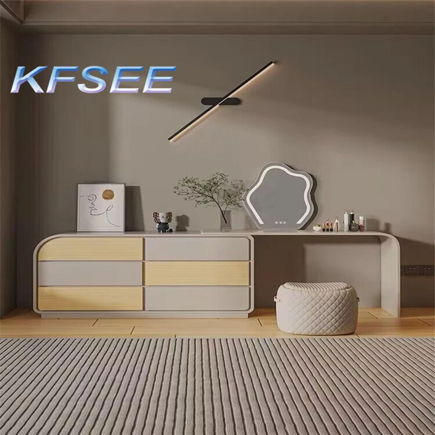Description Picture 5 of itemRomantic Effect Classic Kfsee Make Up Table