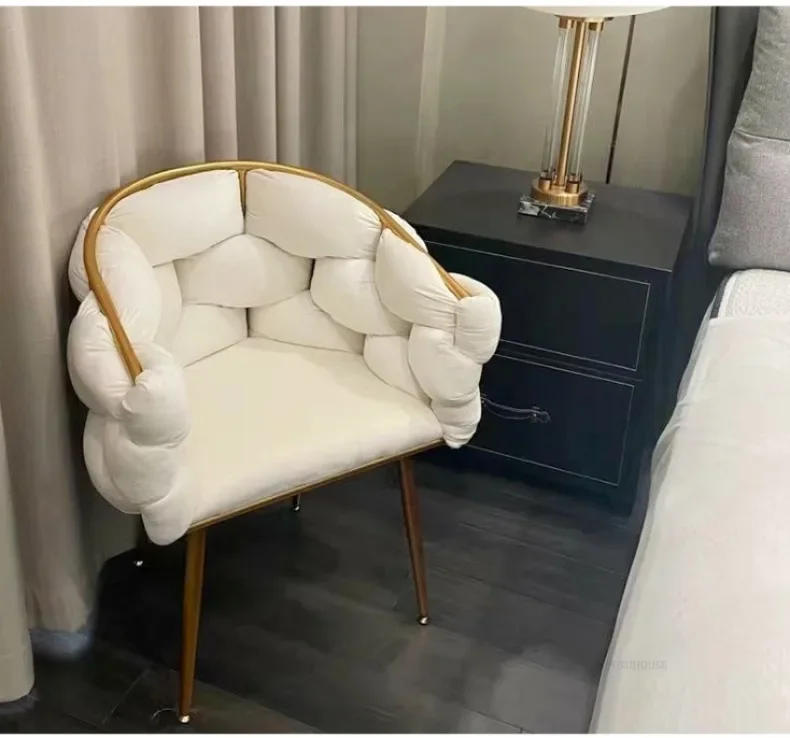 Description Picture 5 of itemModern Light Luxury Living Room Chair Home Furniture Modern Vanity Chairs for Bedroom Creative Pink Makeup and Manicure Chair