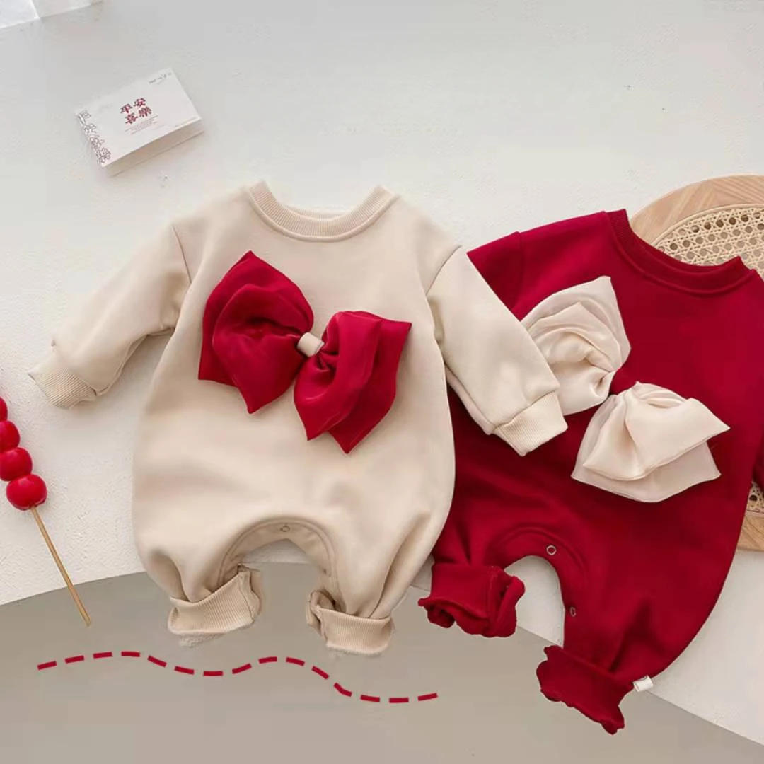 Description Picture 2 of itemKorean Baby Clothing Newborn Fleece Jumpsuit Autumn and Winter Baby Warm Clothes Girls Bow Sweet Cute Long Rompers