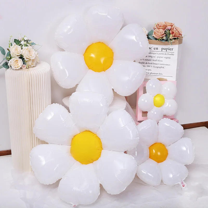 Description Picture 5 of item1/3Pcs Daisy Flower Balloons Multi Size Foil Balloon Number Balloons Kids Birthday Wedding Decorations Bedroom Decors Photo Prop