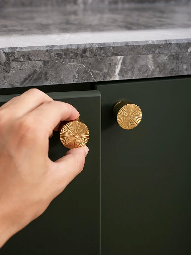 Description Picture 5 of itemTinyhob Vertical Lines Solid Brass Handle for Kitchen Cabinet Knobs T Bars Bedroom Wardrobes Long Pull Gold Drawer Handle