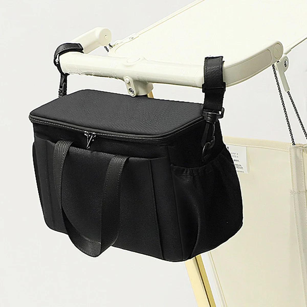 Description Picture 2 of itemStroller Organizer Bags Mummy Large Capacity Travel Hanging Bag Bottle Holder Pram Diaper Bags Baby Stroller Accessories