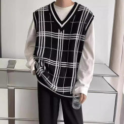 Japanese Style Knitted Vest Men's Autumn Winter Trendy Plaid Lazy V-neck Sweater Vest Preppy Style Loose-fit Shoulder