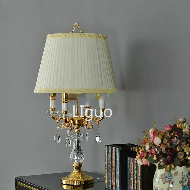 Description Picture 5 of itemEuropean Modern Newly D40cm H75cm LED Golden Alloy Crystal Table Light Desk Light Wedding Candelabra for Table Lamp AC Lighting