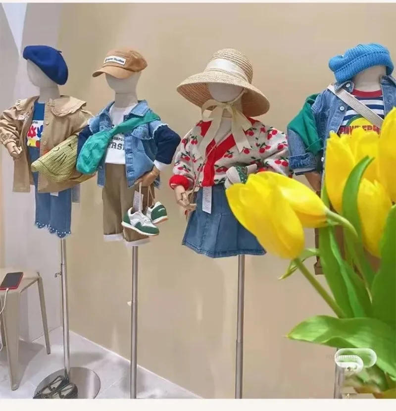 Description Picture 6 of itemBoy's and Girl's Mannequin Children Model Clothing Window Display Stand Mannequin Clothing Store Upper-Body Children Props h