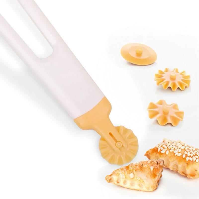 Description Picture 5 of itemPlastic Baking Tool Pull Net Wheel Pizza Pastry Lattice Roller Cutter For Dough Cookie Pie Craft Kitchen Accessories