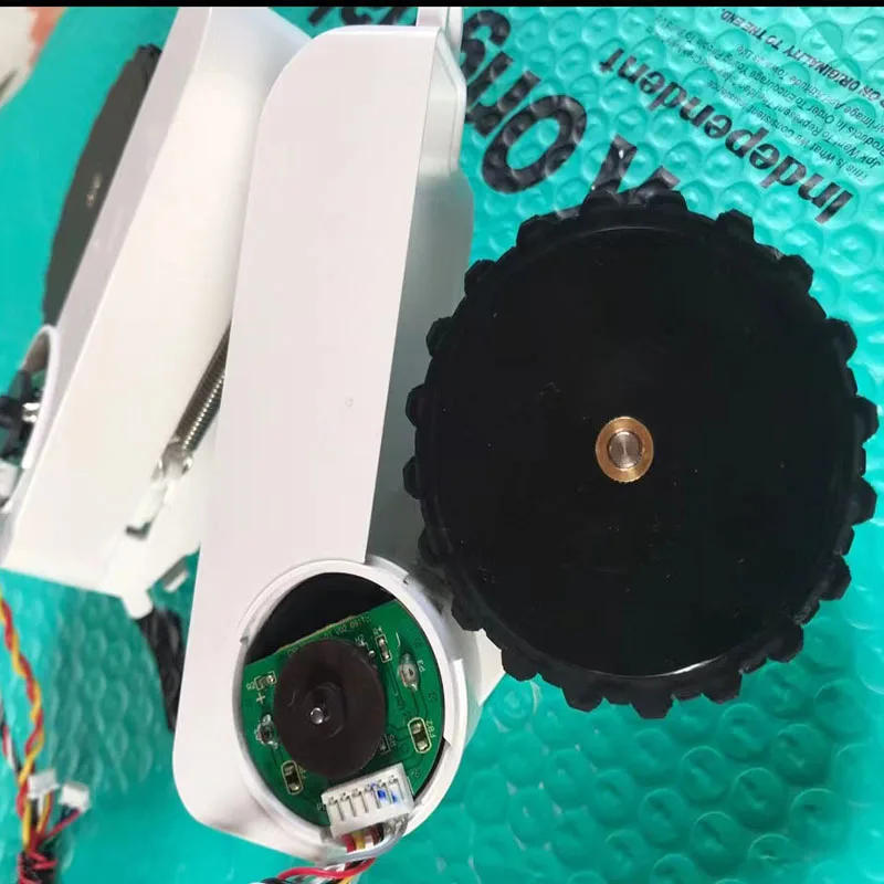 Description Picture 3 of itemOriginal Left And Right Wheels For Xiaomi Mijia Mi Robot Vacuum Mop 2 Pro MJST1S MJSTS1 Replacement Home Accessories Parts