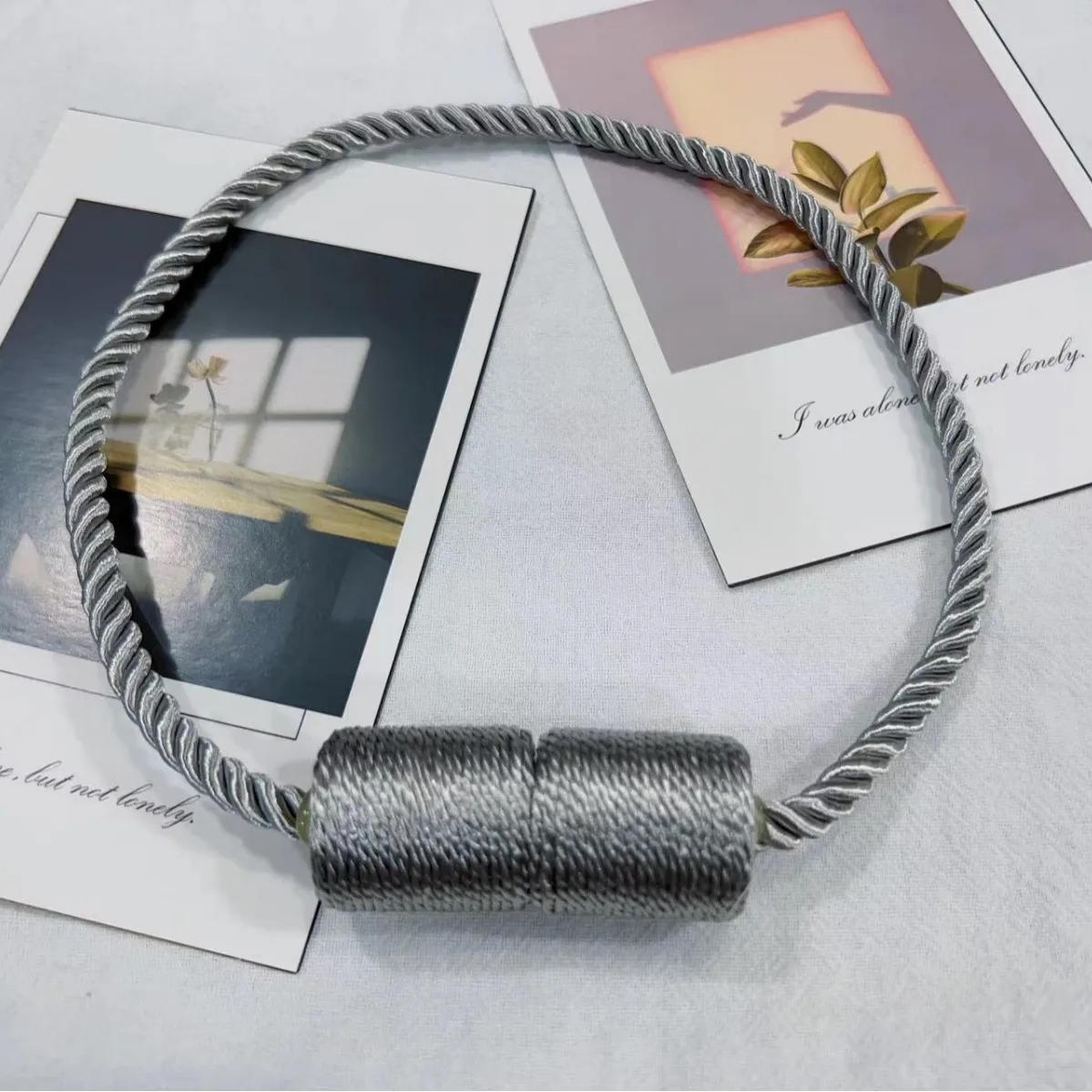 Description Picture 5 of item2PCS Magnetic Curtain Tieback Delicate Holders Tie Back Buckle Clips Hanging Ball Decor Accessories