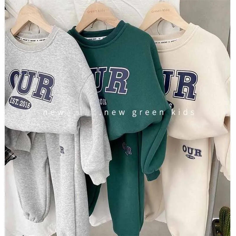 Description Picture 6 of itemChildren's Round Neck Sweater Sets Boys Warm Casual Loose 2Pcs Autumn Winter New Children's Long-Sleeved Letter Sports Suit 2-6Y