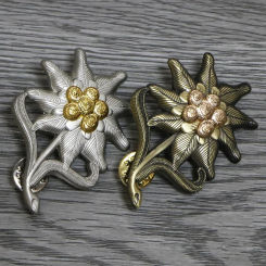 REPLICA Double Sword Swordless Oak Leaf Order Badge Knight Order Edelweiss Emblem Iron Cross Brooch Gold Silver Medal