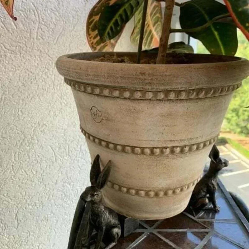 Description Picture 5 of item3Pcs Flower Pot Feet Stand Animal Shape Cat Dog Rabbit Plant Pots Risers Pad Outdoor Garden Resin Pot Foot Plant Bonsai Holders