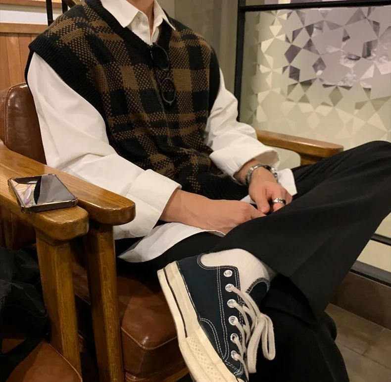 Description Picture 5 of itemKnitted Sweaters for Men Plaid V Neck Man Clothes Waistcoat Sleeveless Vest Casual Korean Autumn Y2k Streetwear Elegant Order S