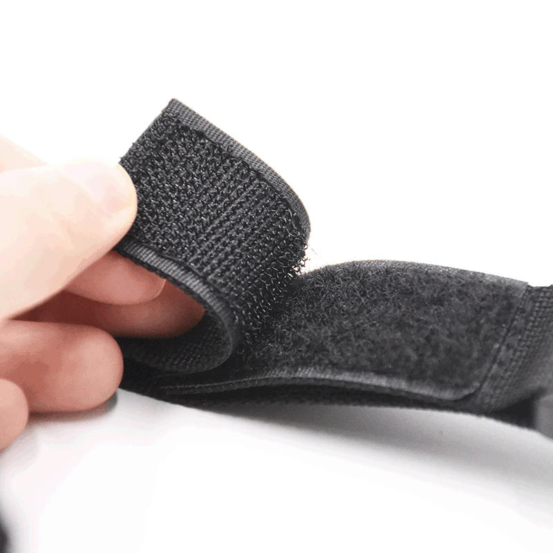 Description Picture 3 of itemOutdoor Hiking Hanging Key Hook Clip Clamp Buckle Nylon Webbing Molle Belt Carabiner Outdoor Strap Climbing Accessories