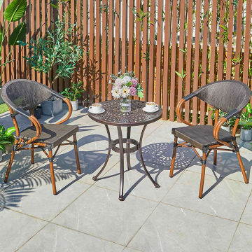 Outdoor Patio Table and Chairs Set modern Light Luxury Leisure Small coffee table Rattan Chair Household Garden Furniture set Z