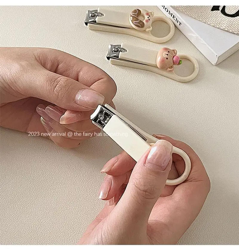 Description Picture 5 of itemNew Cute Bear Nail Clippers for Girl Women Boy Heart Portable Children's Nail Clippers Clippers Trimmers Nail Art Tool Wholesale