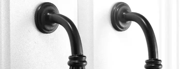 Description Picture 2 of itemBlack Kitchen Handle Zinc Alloy Cabinet Knobs  Stylish Drawer Knobs Pulls Furniture Handle Cabinet Door Hardware