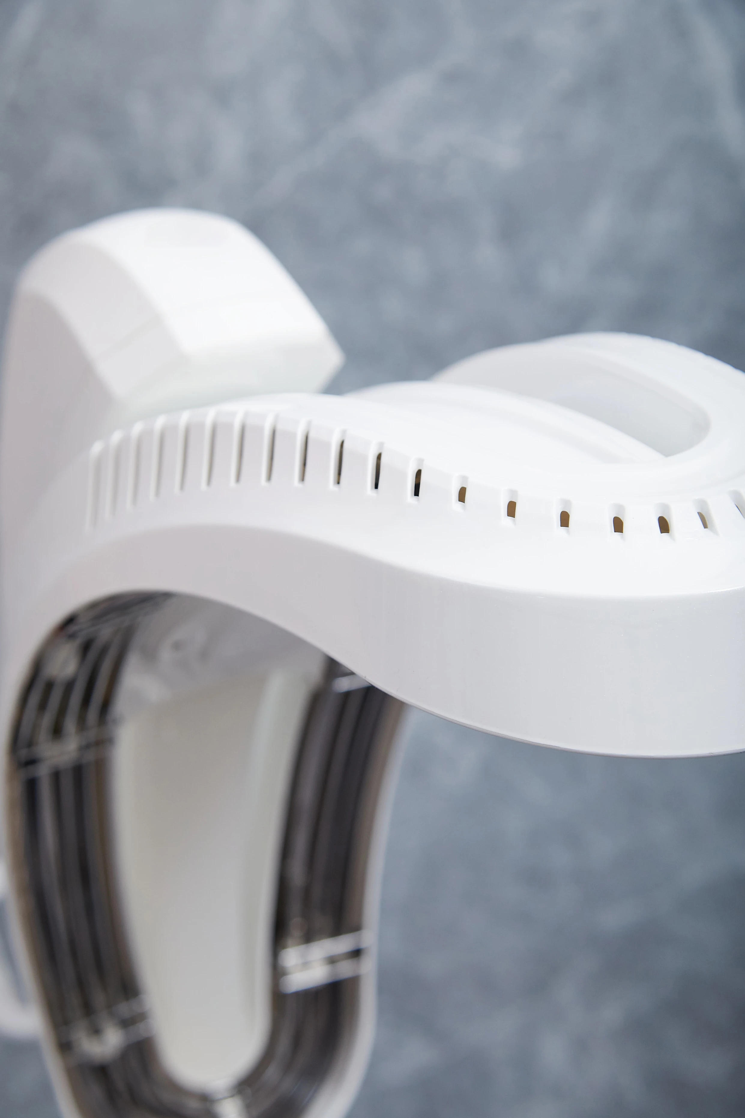 Description Picture 5 of itemBarber Shop 360 Degree Rotated Pearl White Hairdressing Heater Professional Hair Dryer For Hair Beauty Salon