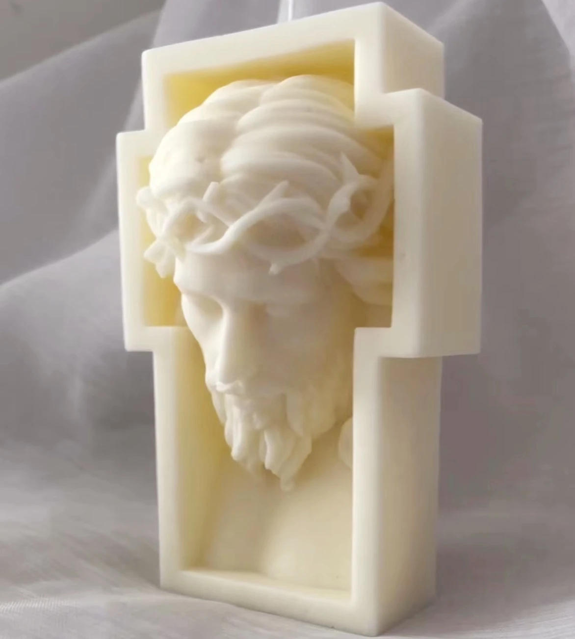 Description Picture 3 of itemDIY 2D/3D Jesus Mary Statue Resin Gypsum Silicone Mold Cross Jesus Statue Sculpture Candle Silicone Mold gypsum mould wax mold