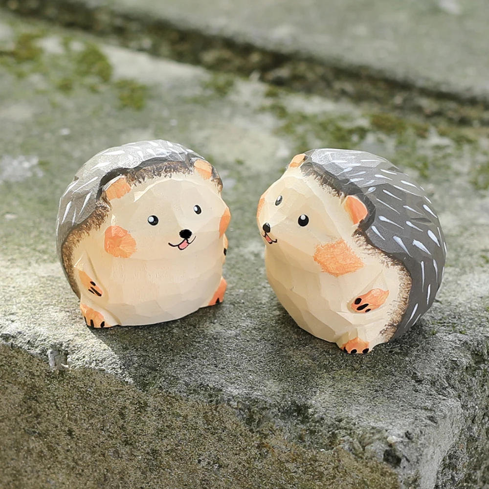 Description Picture 3 of itemHandcrafted wood carving Home decorations desk accessories room decor Handmade Hedgehog Statue Hand-carved room decor Hedgehog
