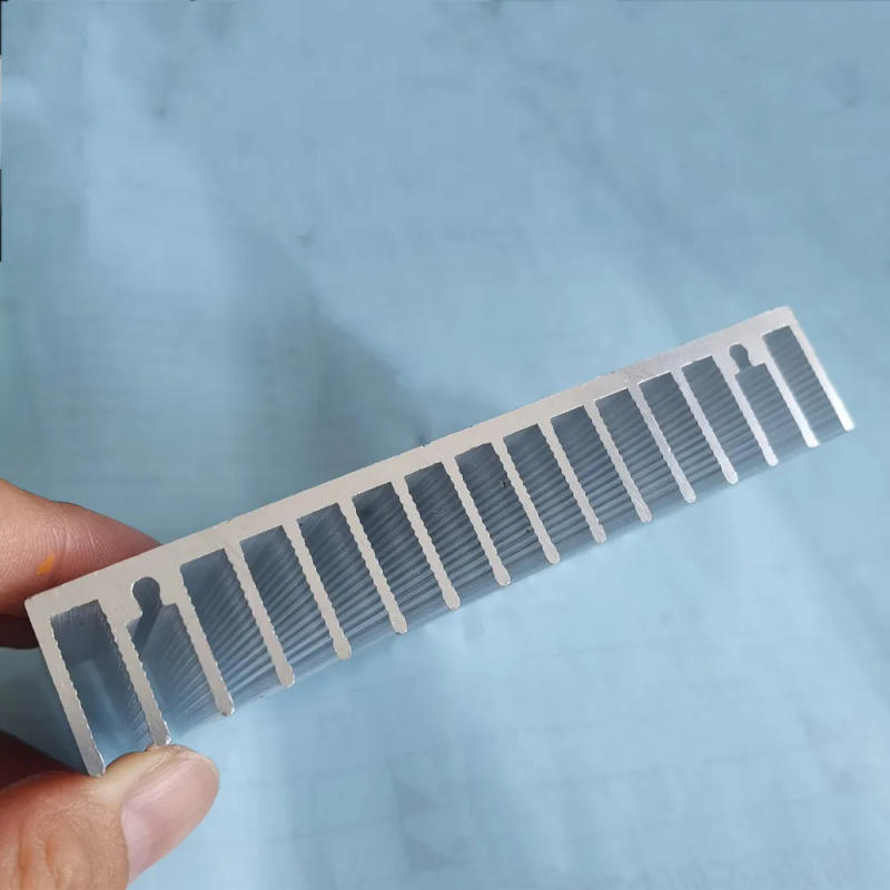 Description Picture 3 of itemHot Aluminum Alloy Heatsink Cooling Pad For High Power LED IC Chip Cooler Radiator Heat Sink for LED COB Light 100*18*L50MM