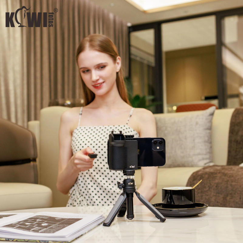 Description Picture 2 of itemWireless Remote Phone Grip Handheld Snapgrip iPhone Camera Hand Grip With Shutter 1/4" Screw for iPhone 15 Selfie Stick Tripod