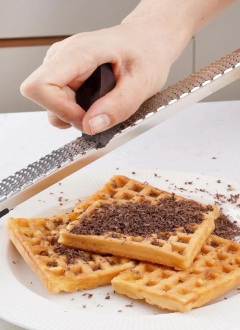 Description Picture 2 of itemHandheld Cheese Grinder Stainless Steel Garlic Grater Vegetable Fruit Grinder Lemon Zester Citrus Ginger Cheese Grinding Tools