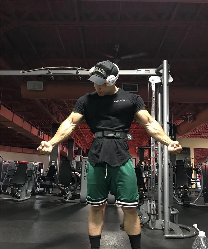 Description Picture 6 of item2022 Gym Shorts Men Mesh Running Shorts Men Quick Dry Loose Sport Basketball Training Shorts Male Sportswear Summer Men Shorts