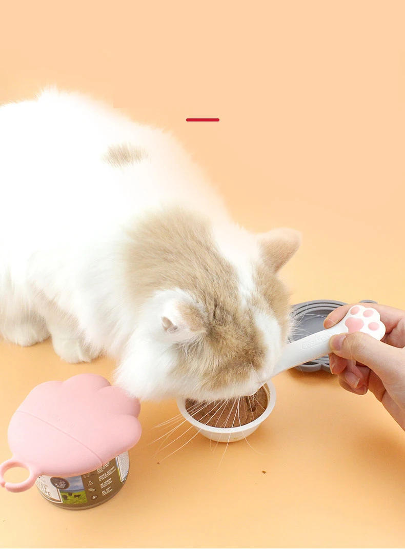 Description Picture 4 of itemPet Multifunctional Can Opener Spoon Wet Food Mixing Spoon Silicone Cat Can Sealing Cover Food Storage Dog Accessory