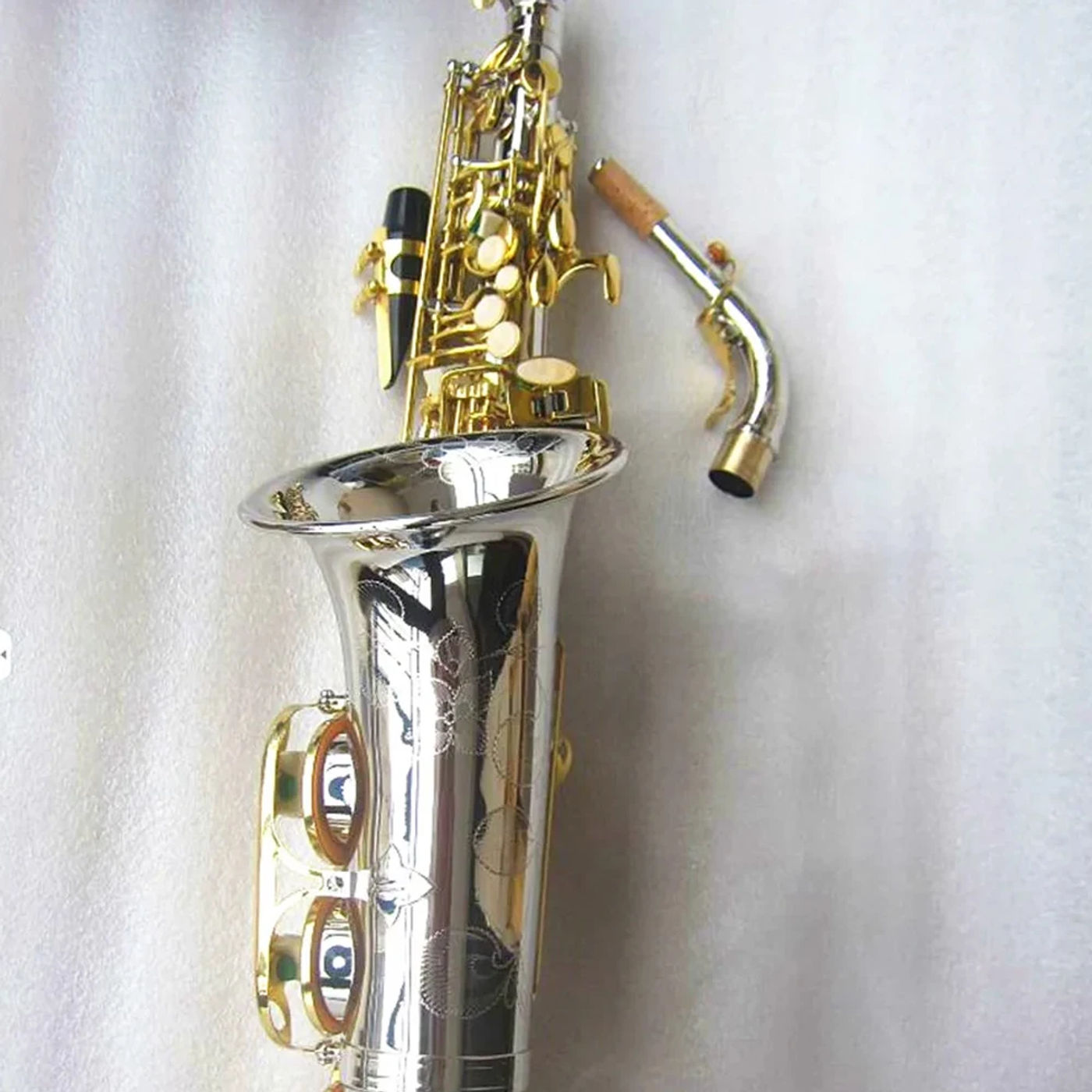 Description Picture 4 of itemHigh Quality SC9937 Alto Saxophone E-flat Brass Black nickel plating Saxophone Eb Alto Jazz Instrument with Accessories