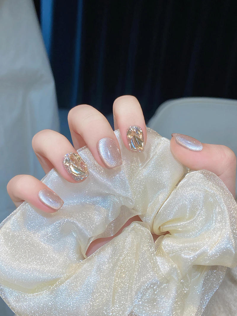 Description Picture 4 of itemSKY CLOUD 10Pcs French Milk Tea Cat Eye Colored Water Rhinestone False Nails Wear Nail Art Vitality Girl Fake Nails Nail Patch 